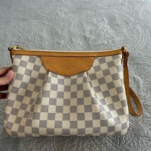 Louis Vuitton Siracusa Pm